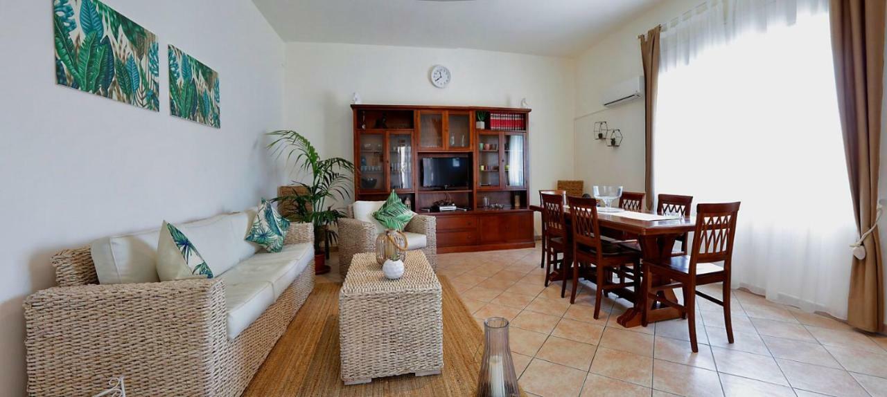 Villa Araucaria 파르티니코 외부 사진